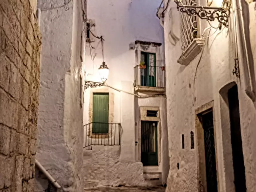 Immagine 50 di Casa indipendente in vendita  in PYTOS a Ostuni
