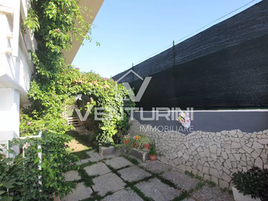 Immagine 59 di Appartamento in vendita  in Via Castelbelforte, 57 a Roma