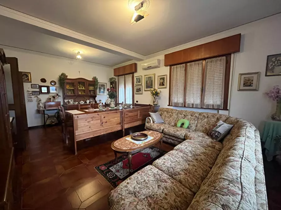 Immagine 9 di Casa bifamiliare in vendita  in Via San Mrtino a Veggiano