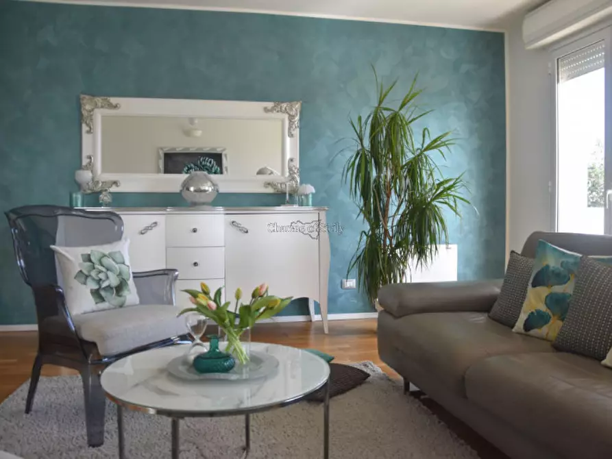 Immagine 2 di Villa in vendita  a Vittoria