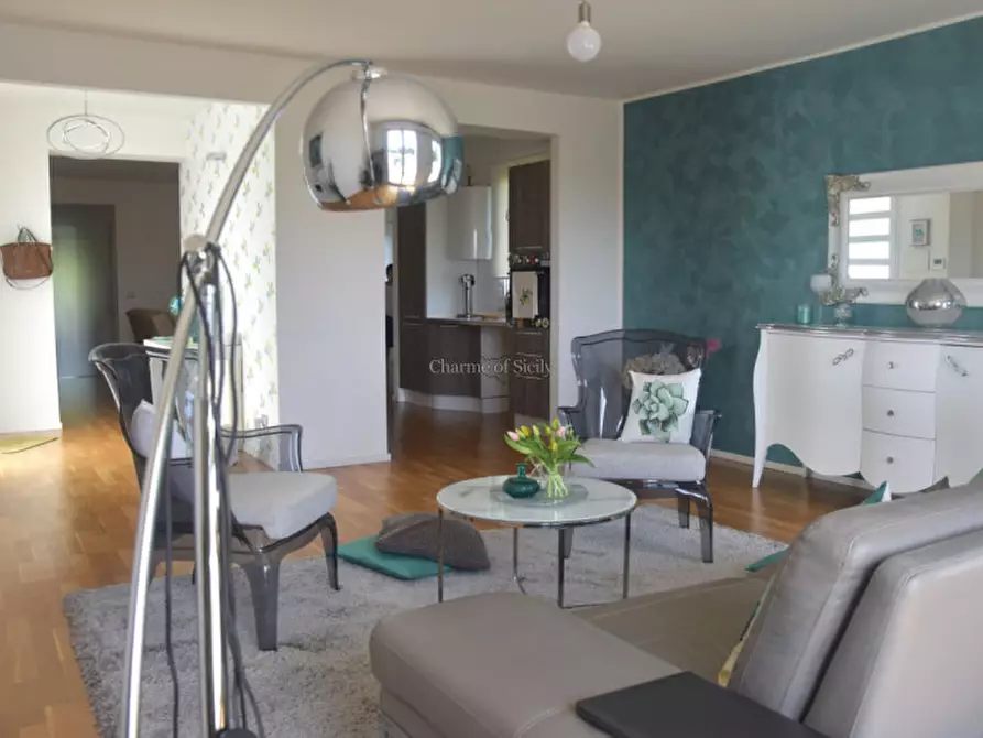 Immagine 5 di Villa in vendita  a Vittoria