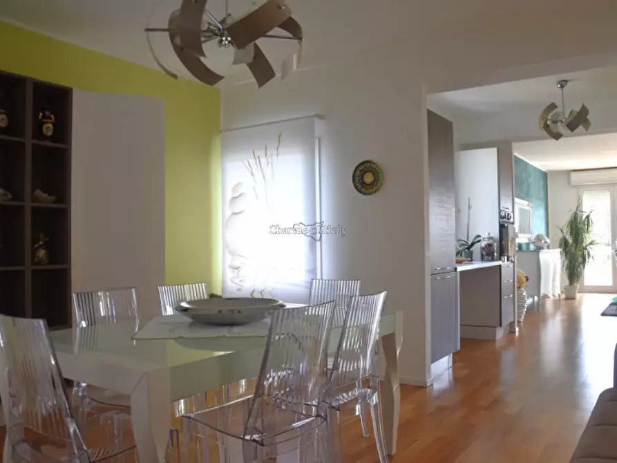 Immagine 13 di Villa in vendita  a Vittoria