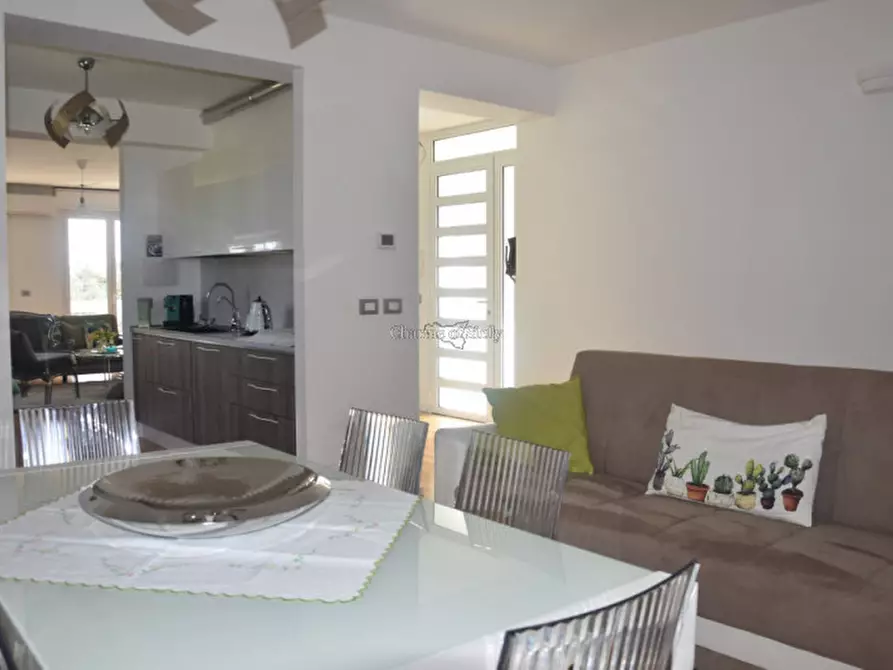 Immagine 14 di Villa in vendita  a Vittoria