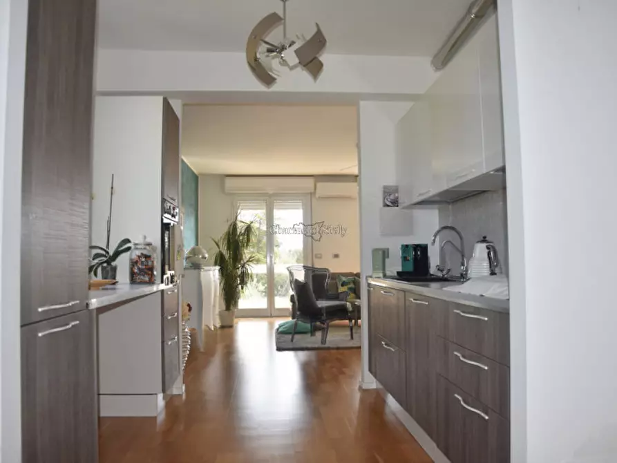 Immagine 16 di Villa in vendita  a Vittoria