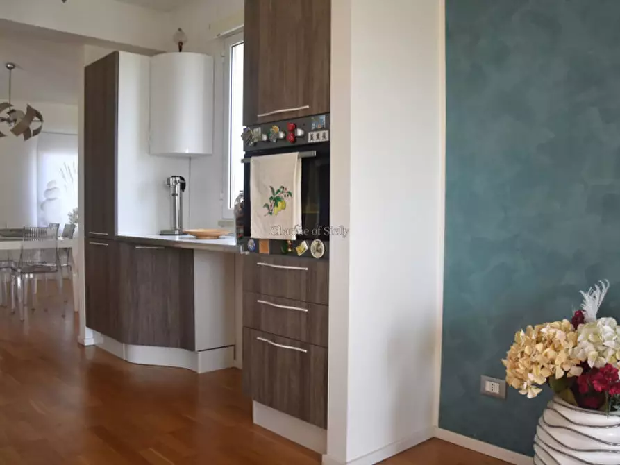 Immagine 19 di Villa in vendita  a Vittoria