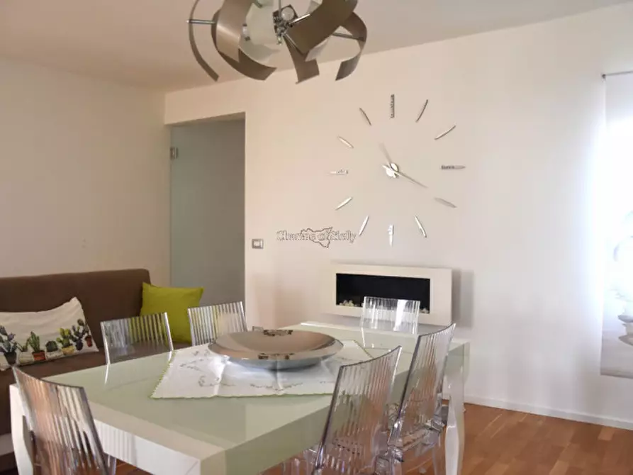 Immagine 22 di Villa in vendita  a Vittoria