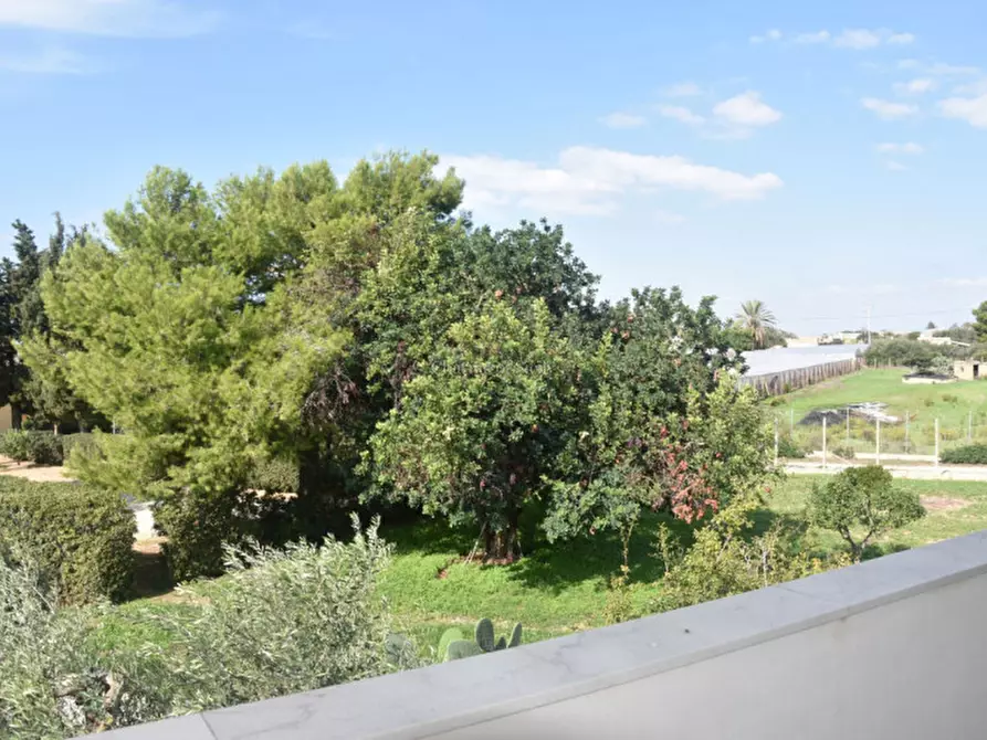 Immagine 39 di Villa in vendita  a Vittoria