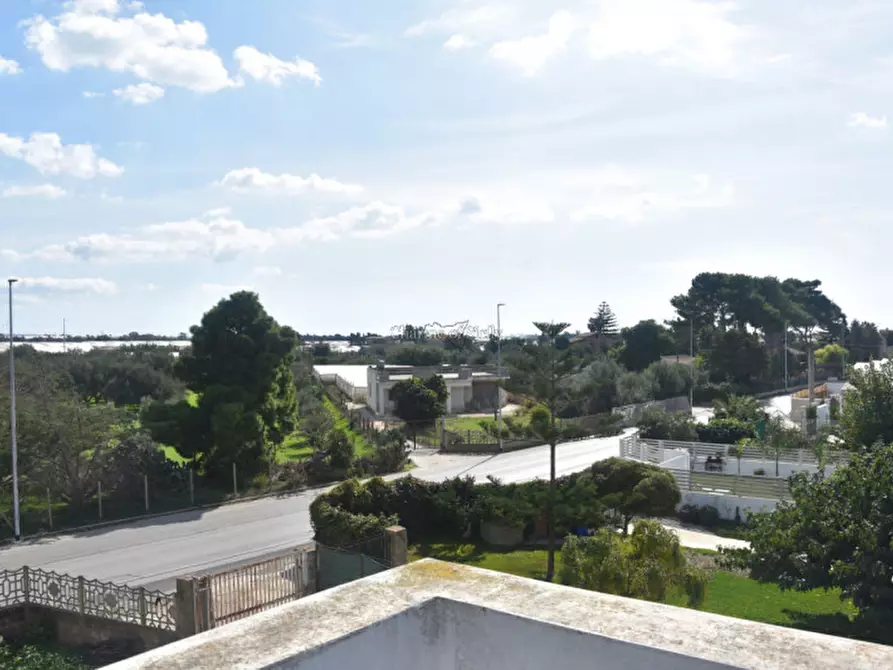 Immagine 50 di Villa in vendita  a Vittoria