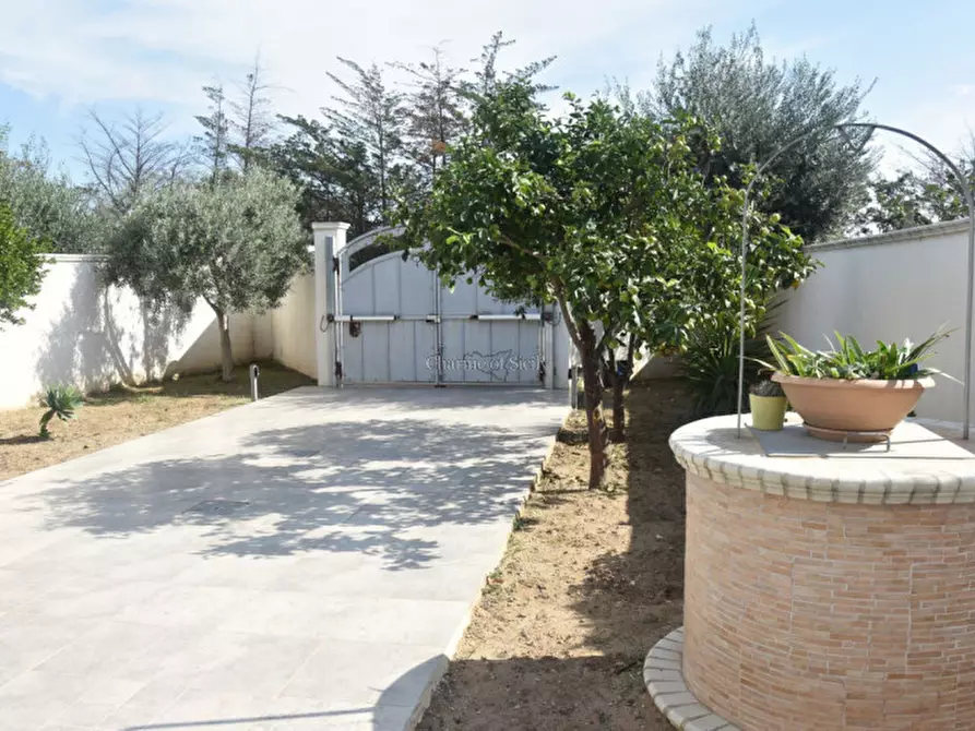 Immagine 66 di Villa in vendita  a Vittoria