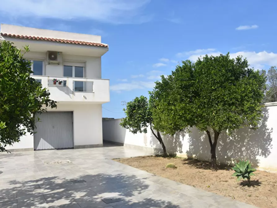 Immagine 68 di Villa in vendita  a Vittoria