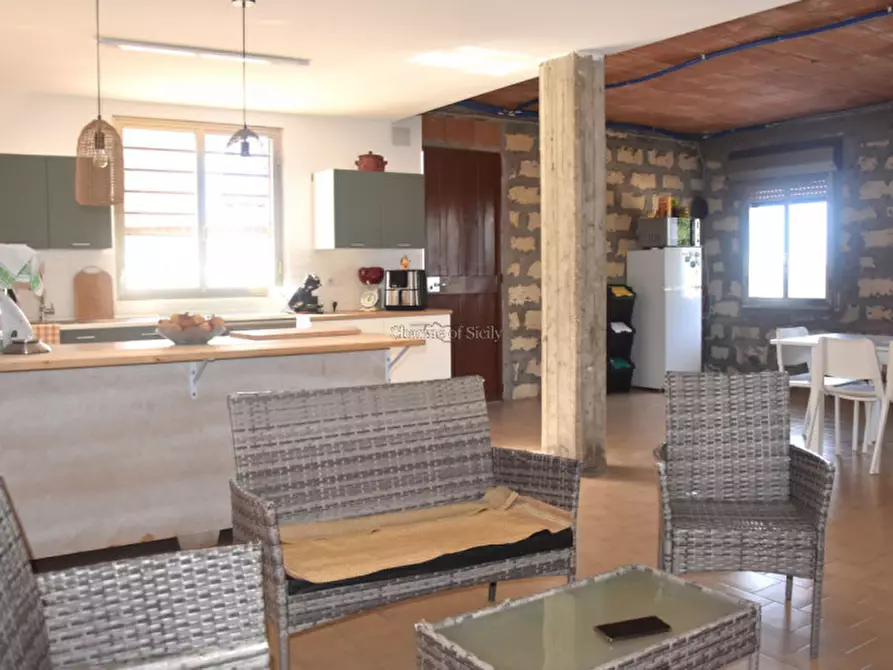 Immagine 80 di Villa in vendita  a Vittoria