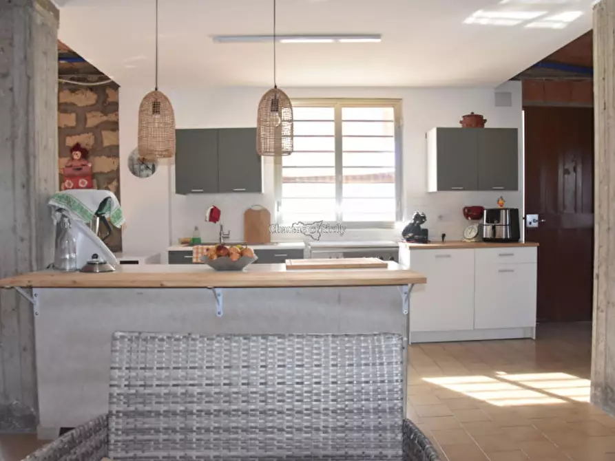 Immagine 85 di Villa in vendita  a Vittoria