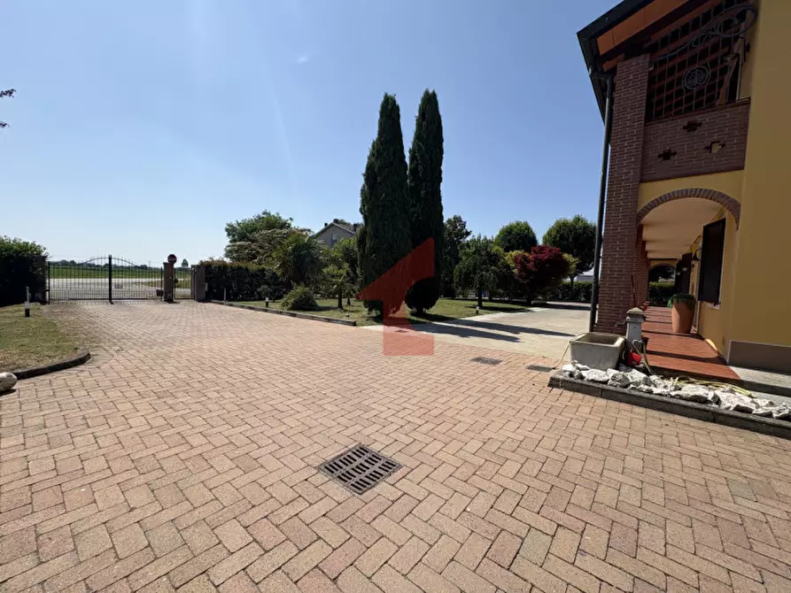 Immagine 7 di Casa bifamiliare in vendita  in Via Crocetta 6 a Polesine Zibello