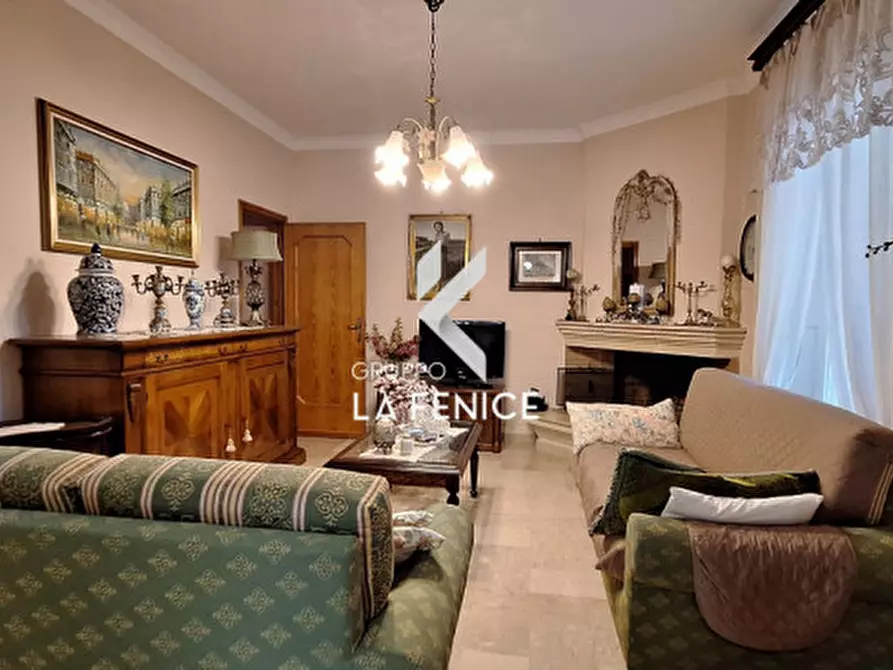 Immagine 23 di Villa in vendita  in viale Chiesetta dei Pietrangeli a Fasano