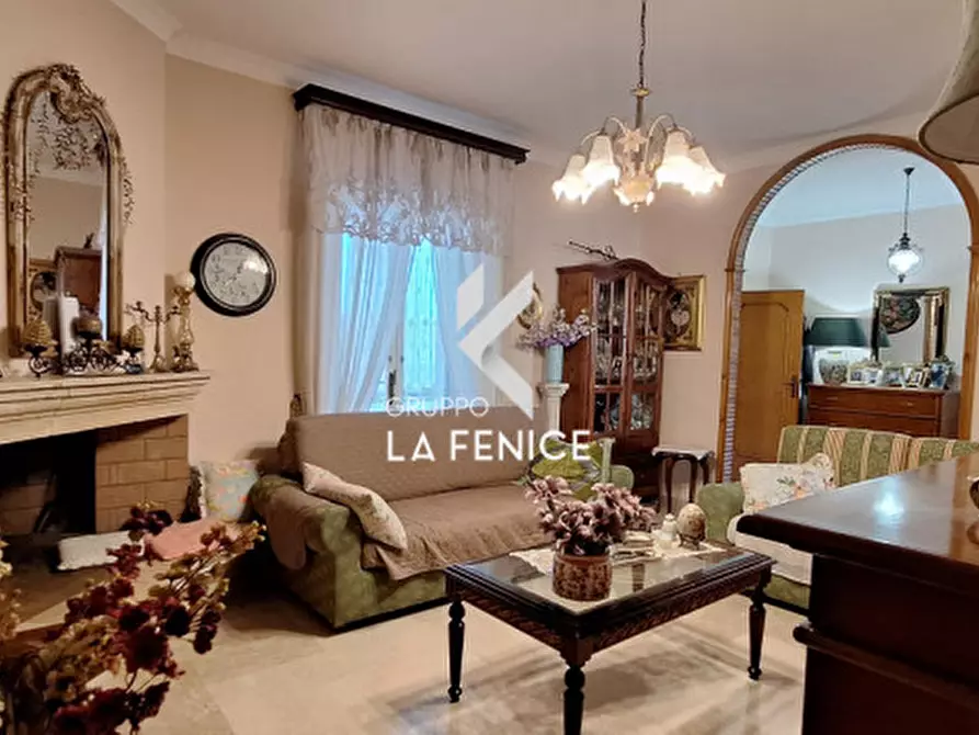 Immagine 26 di Villa in vendita  in viale Chiesetta dei Pietrangeli a Fasano