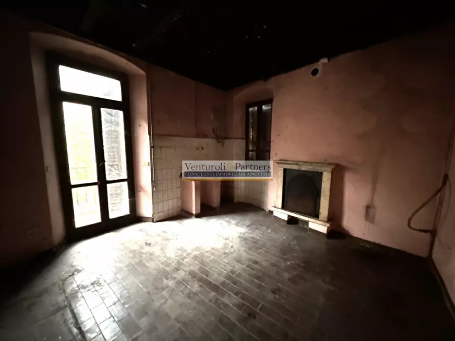 Immagine 10 di Palazzo in vendita  in via cenedella a Lonato del Garda