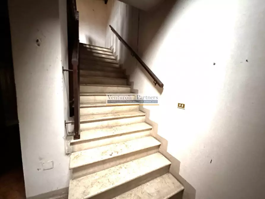 Immagine 11 di Palazzo in vendita  in via cenedella a Lonato del Garda