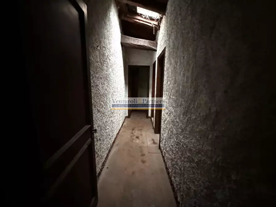 Immagine 12 di Palazzo in vendita  in via cenedella a Lonato del Garda