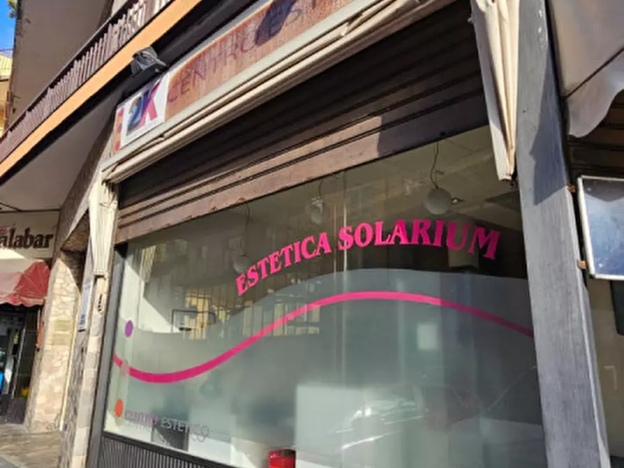 Immagine 3 di Attività commerciale in vendita  in via Roscio 3 a Pont Canavese