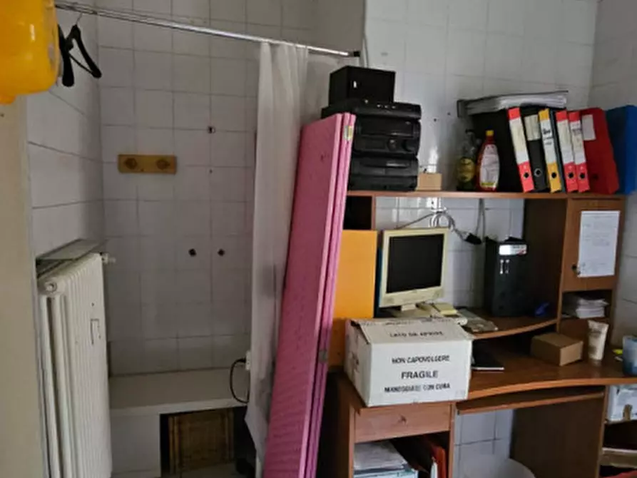 Immagine 22 di Attività commerciale in vendita  in via Roscio 3 a Pont Canavese