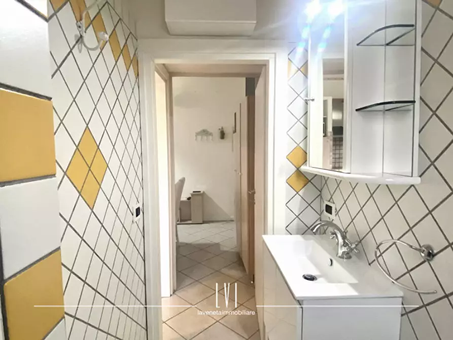 Immagine 9 di Appartamento in vendita  in via giacomo puccini 8 a Jesolo