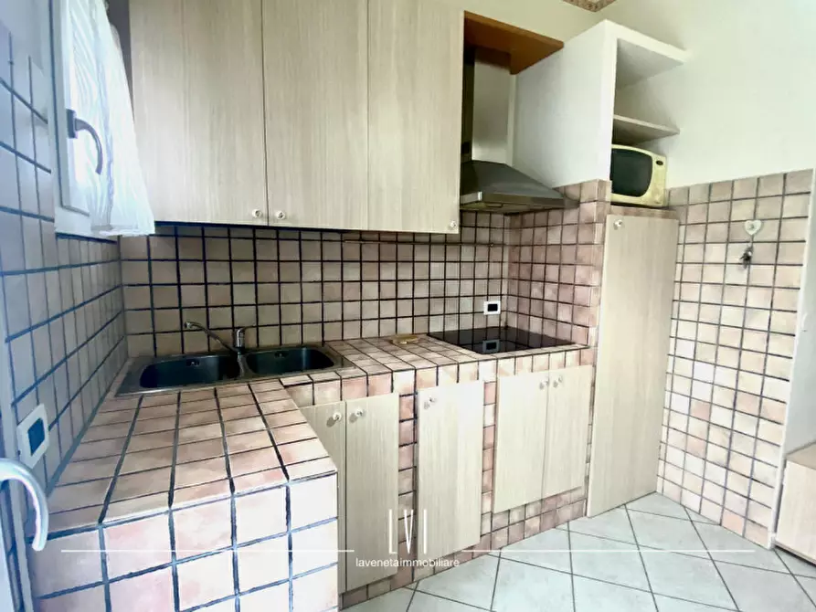 Immagine 12 di Appartamento in vendita  in via giacomo puccini 8 a Jesolo