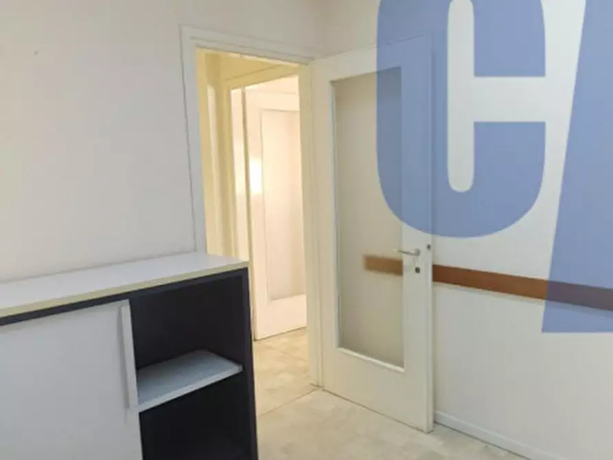 Immagine 24 di Ufficio in affitto  in VIALE LANCETTI a Milano