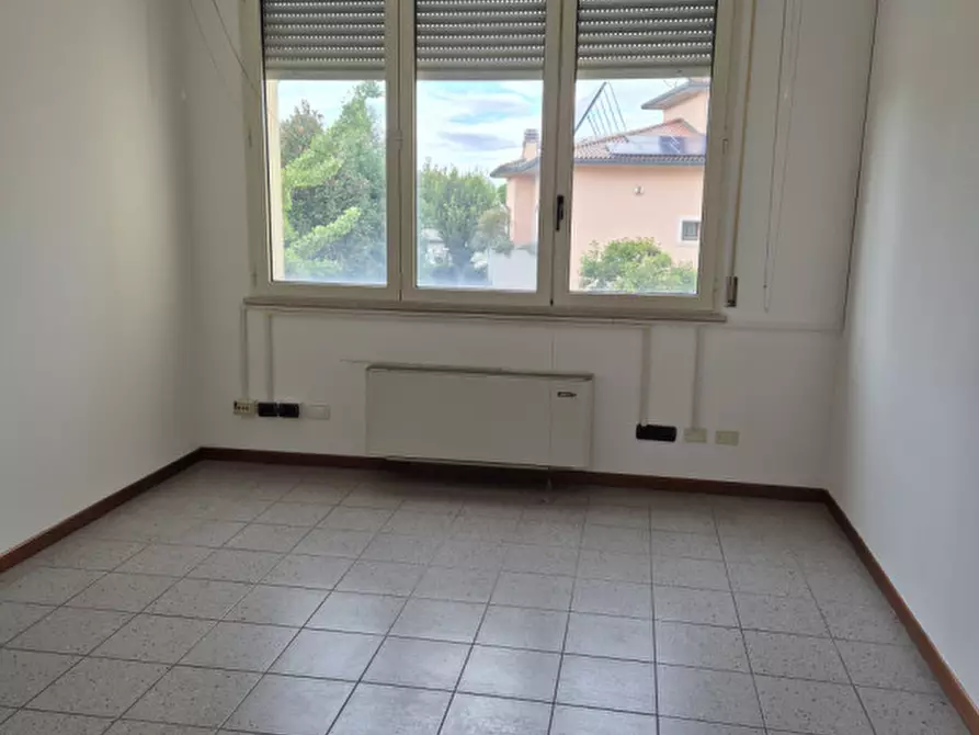 Immagine 2 di Ufficio in vendita  in via emilia ponente a Cesena