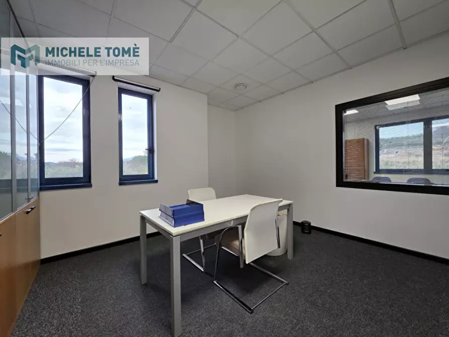 Immagine 12 di Ufficio in affitto  in via carducci a Affi