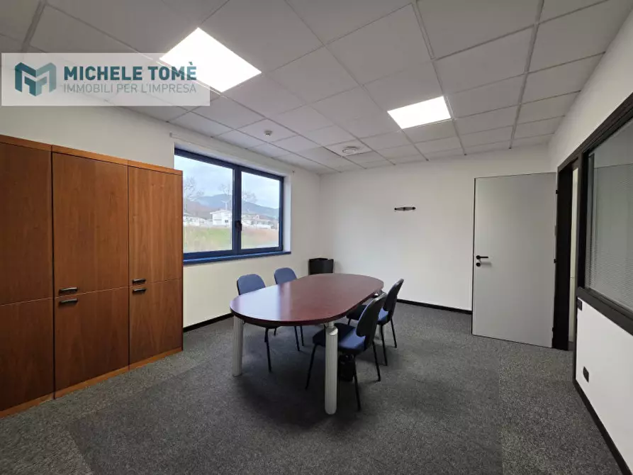 Immagine 20 di Ufficio in affitto  in via carducci a Affi