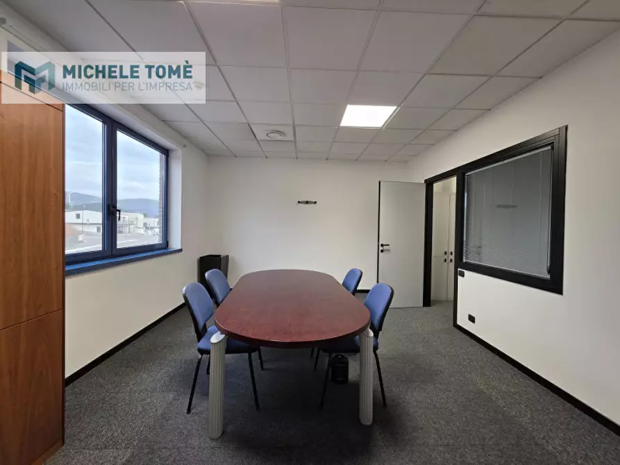 Immagine 22 di Ufficio in affitto  in via carducci a Affi