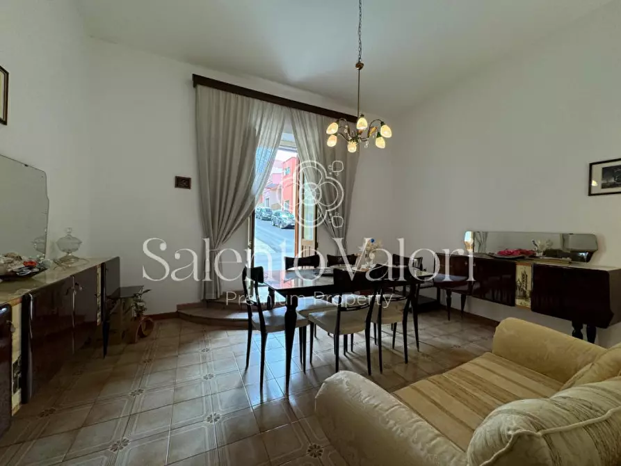 Immagine 3 di Casa indipendente in vendita  in Via Dei Mille 172 - 174 a Parabita