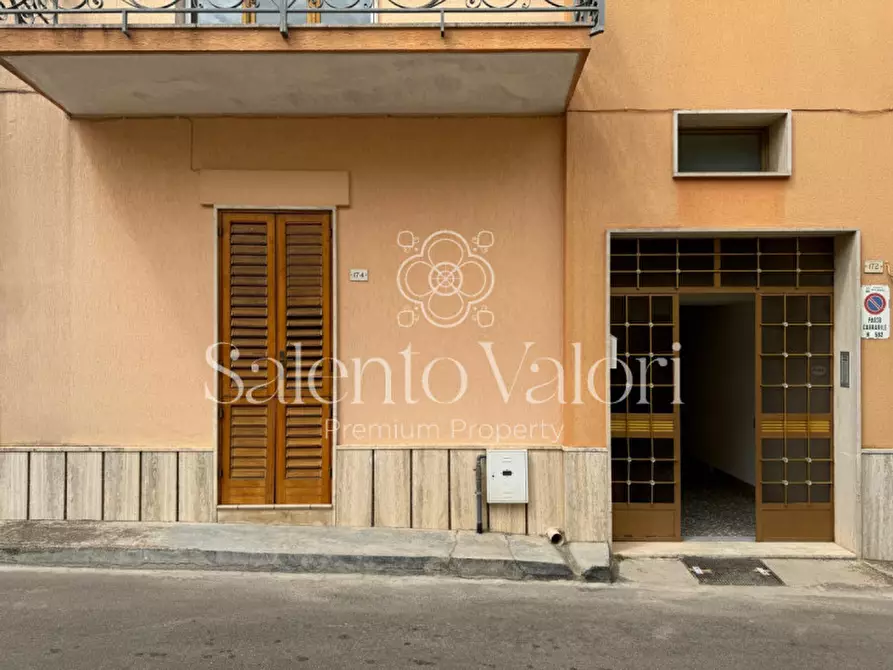 Immagine 6 di Casa indipendente in vendita  in Via Dei Mille 172 - 174 a Parabita