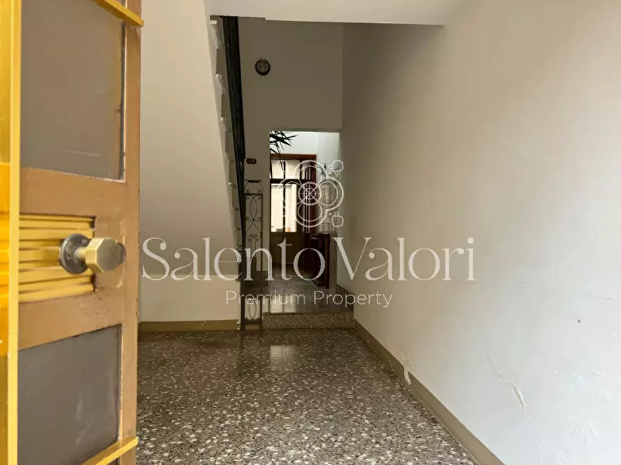 Immagine 8 di Casa indipendente in vendita  in Via Dei Mille 172 - 174 a Parabita