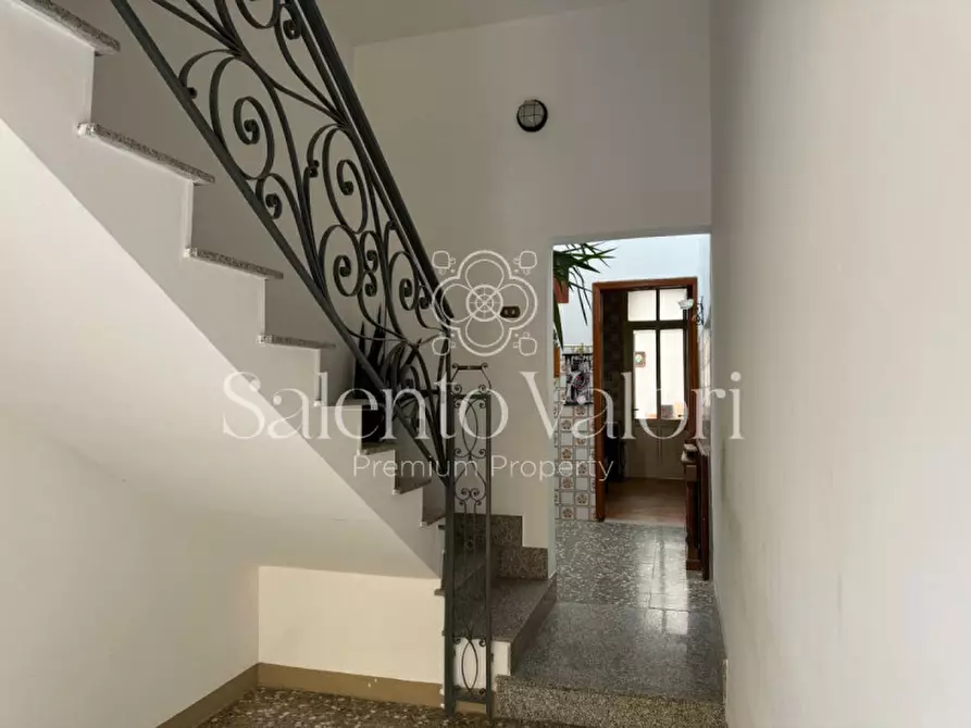 Immagine 9 di Casa indipendente in vendita  in Via Dei Mille 172 - 174 a Parabita