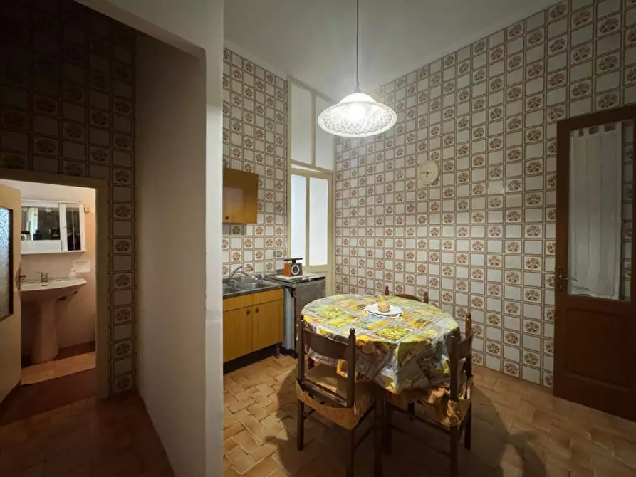 Immagine 14 di Casa indipendente in vendita  in Via Dei Mille 172 - 174 a Parabita