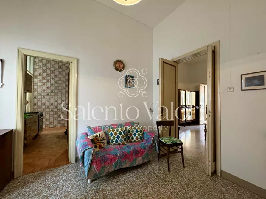 Immagine 15 di Casa indipendente in vendita  in Via Dei Mille 172 - 174 a Parabita