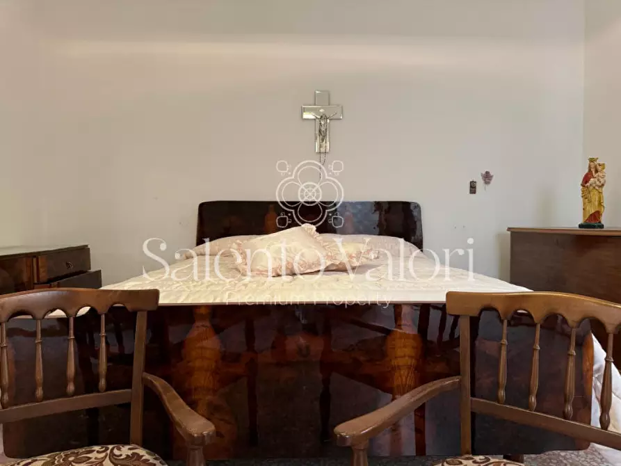 Immagine 20 di Casa indipendente in vendita  in Via Dei Mille 172 - 174 a Parabita