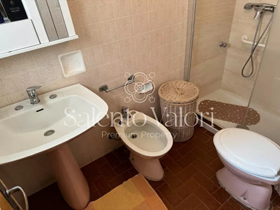 Immagine 22 di Casa indipendente in vendita  in Via Dei Mille 172 - 174 a Parabita