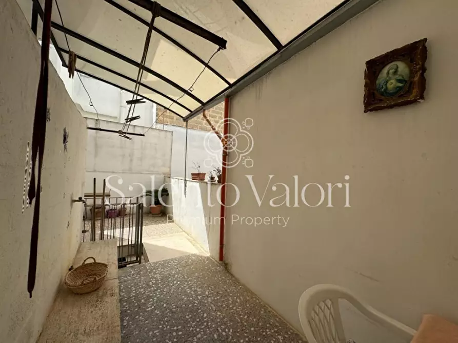 Immagine 25 di Casa indipendente in vendita  in Via Dei Mille 172 - 174 a Parabita