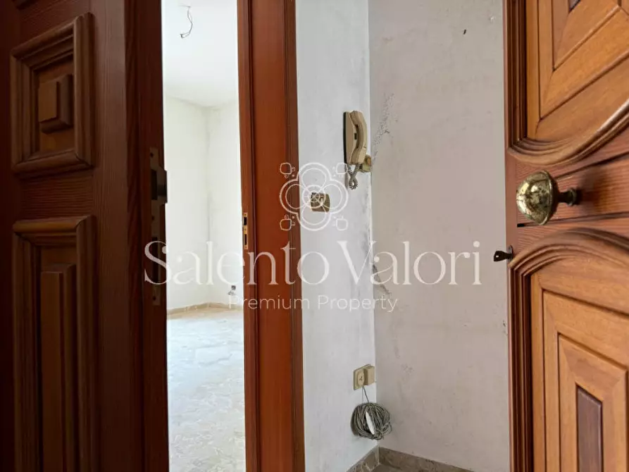 Immagine 33 di Casa indipendente in vendita  in Via Dei Mille 172 - 174 a Parabita