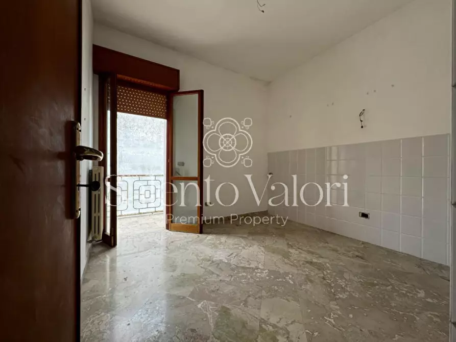 Immagine 36 di Casa indipendente in vendita  in Via Dei Mille 172 - 174 a Parabita