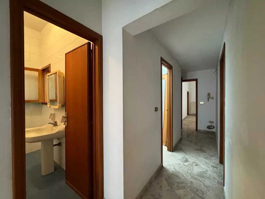 Immagine 40 di Casa indipendente in vendita  in Via Dei Mille 172 - 174 a Parabita