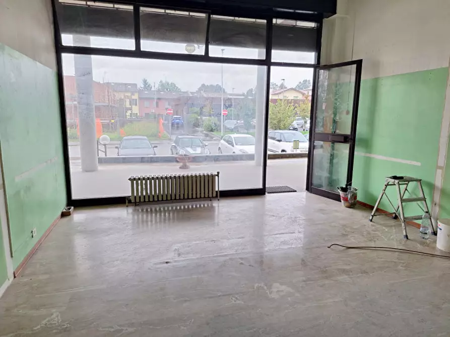 Immagine 2 di Ufficio in affitto  a Sissa Trecasali