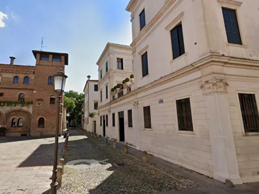 Immagine 2 di Appartamento in vendita  in piazza dei signori a Padova