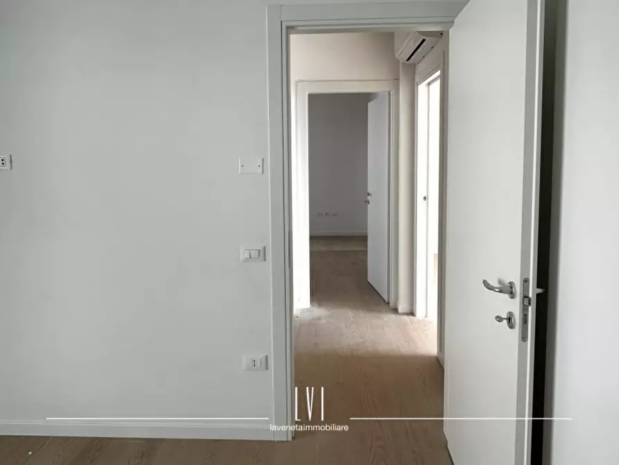 Immagine 13 di Attico in vendita  in via Vittorio Veneto 14 a Jesolo