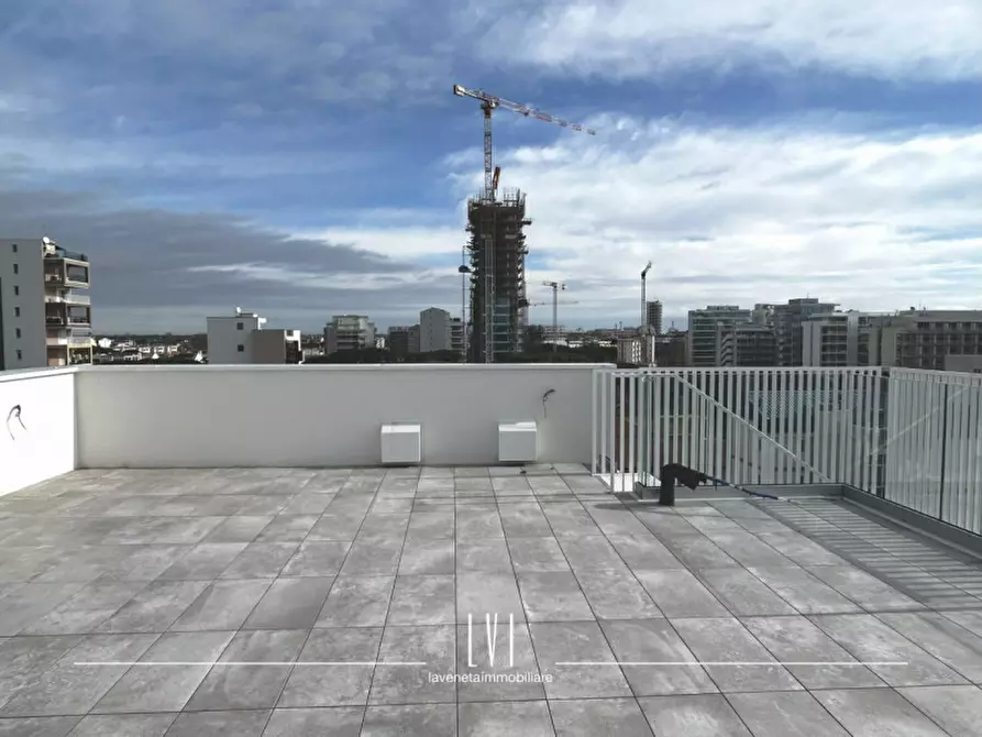 Immagine 17 di Attico in vendita  in via Vittorio Veneto 14 a Jesolo