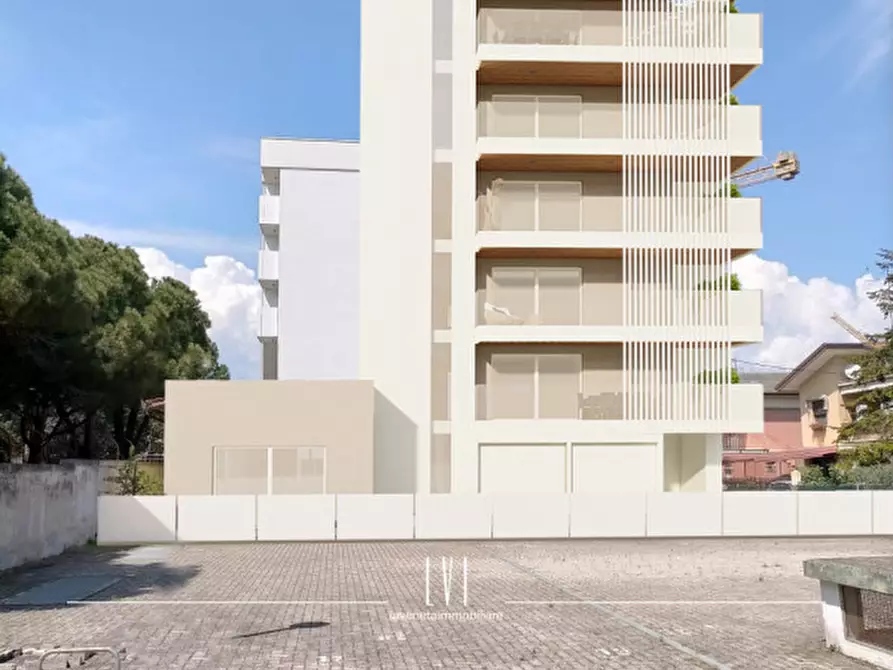 Immagine 31 di Attico in vendita  in via Vittorio Veneto 14 a Jesolo