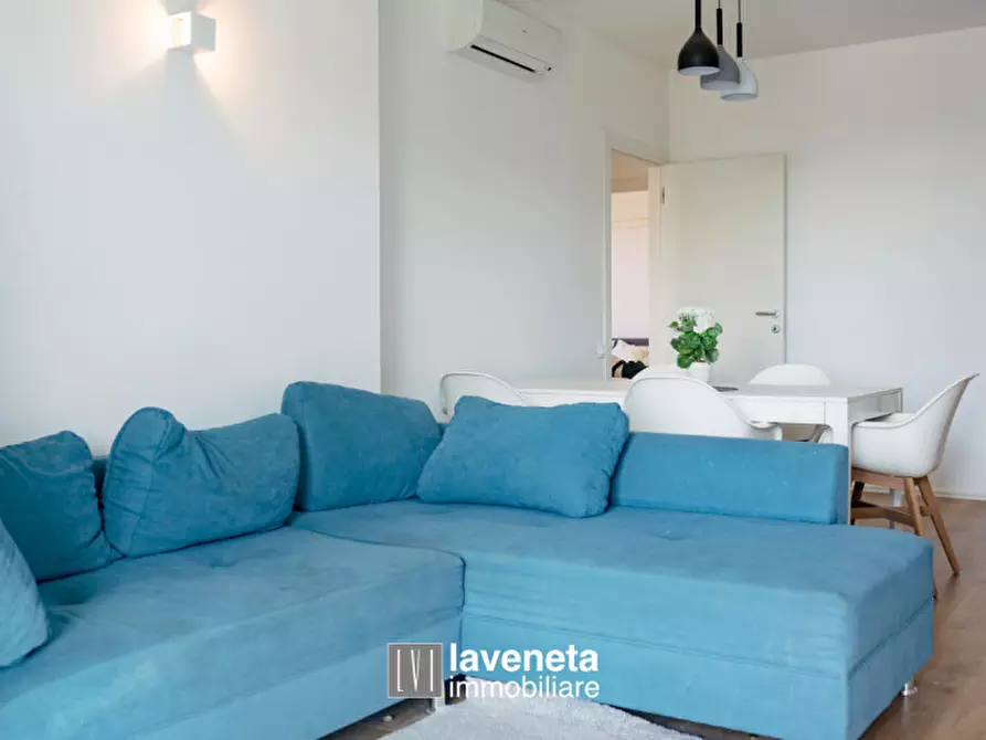 Immagine 14 di Appartamento in vendita  in Via Andrea Bafile 9° Accesso al Mare a Jesolo