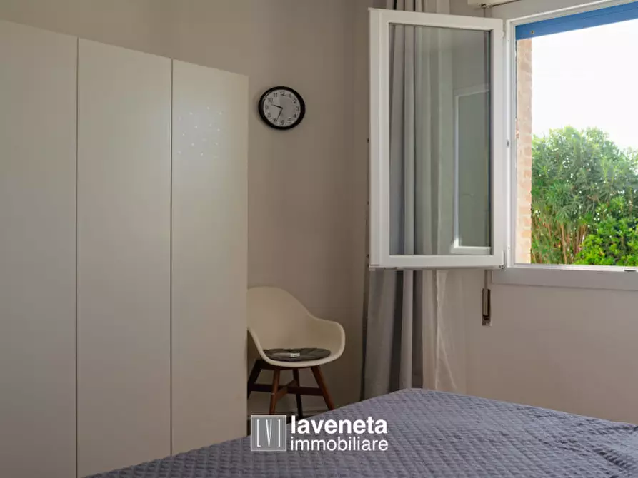 Immagine 29 di Appartamento in vendita  in Via Andrea Bafile 9° Accesso al Mare a Jesolo